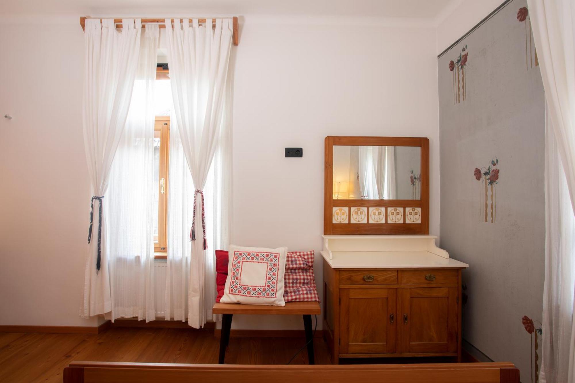 Pr'Gavedarjo Eco Heritage B&B Kranjska Gora Zimmer foto